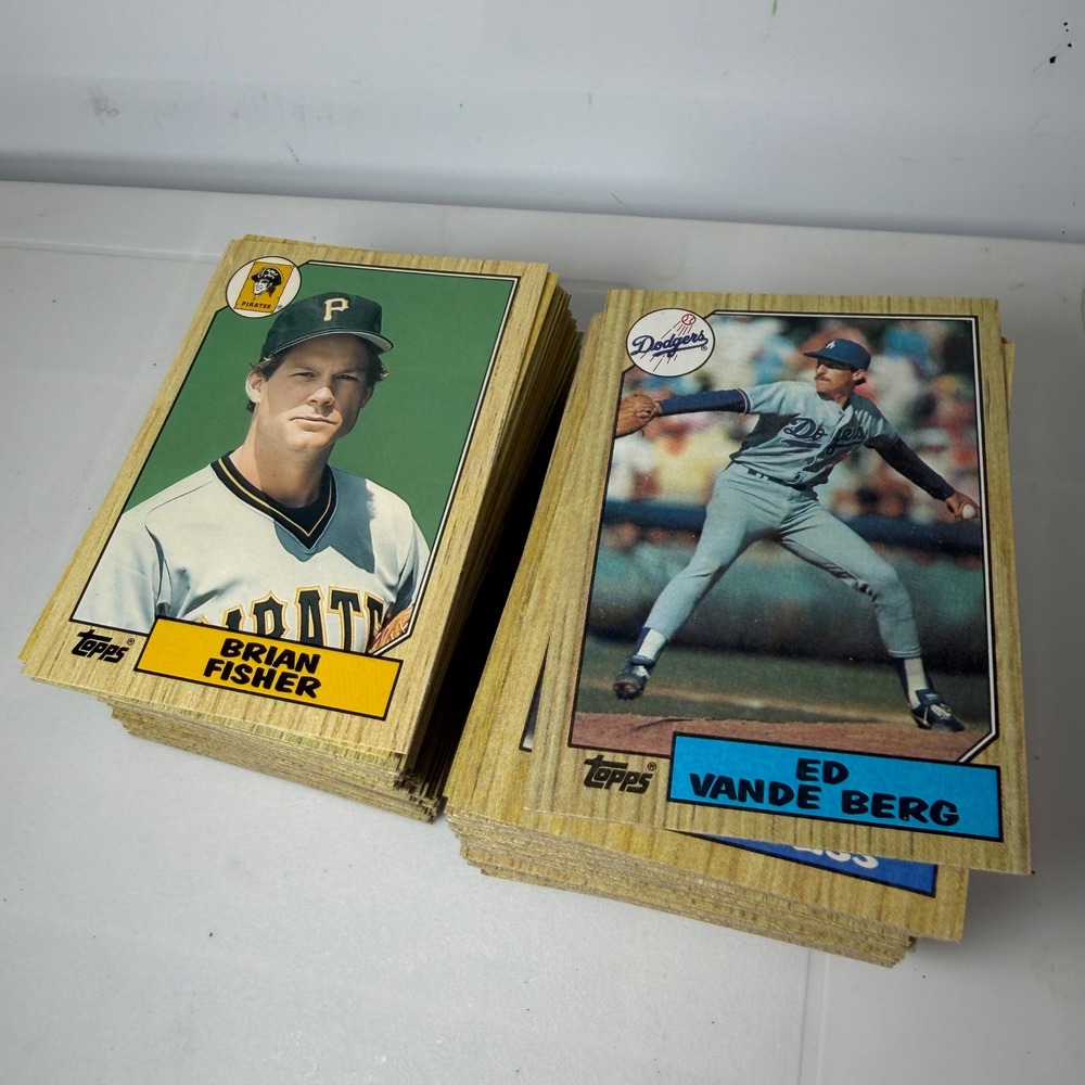 1987‎ Topps Baseball Card lot of 200 cards incomplete set
